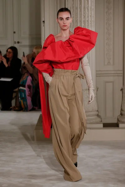 Look 8